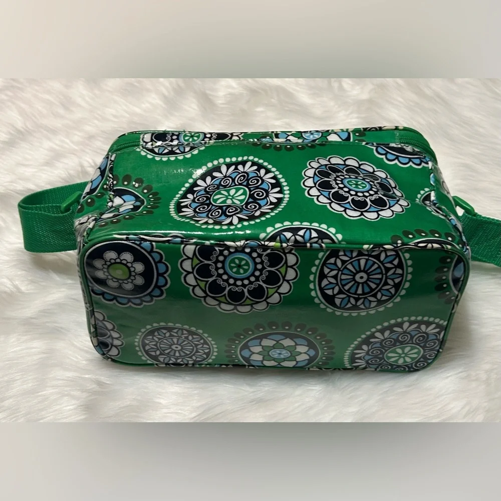 Vera Bradley Cupcakes Green Mini Cooler Lunch Snack Adjustable Strap